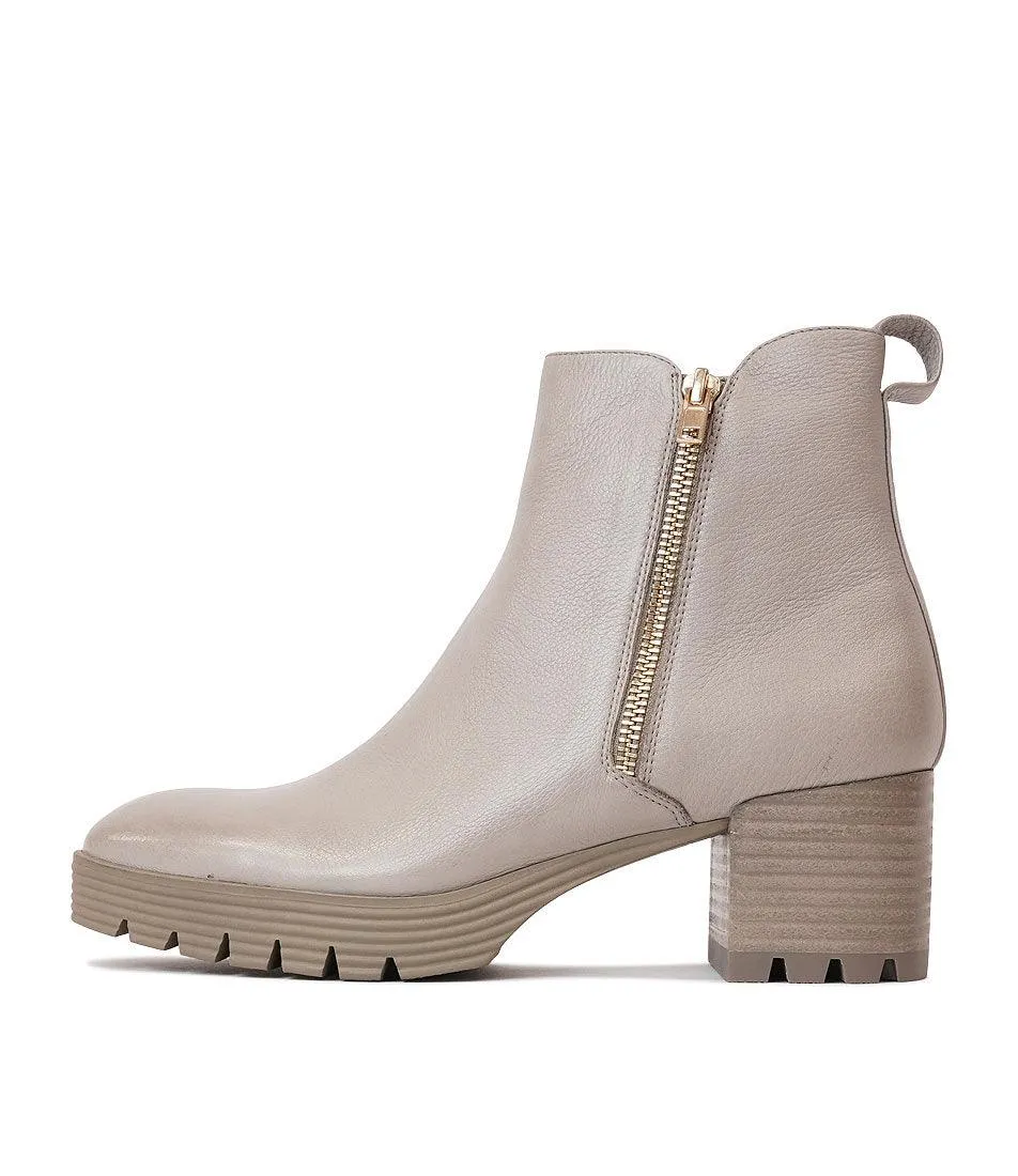 Dinis Ash Leather Ankle Boots