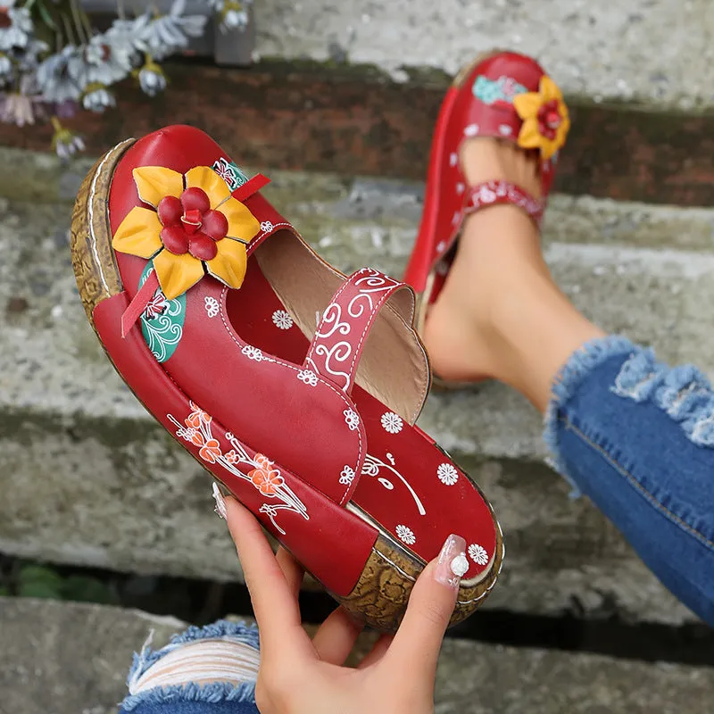 Ethnic flower decor chunky platform closed toe slides