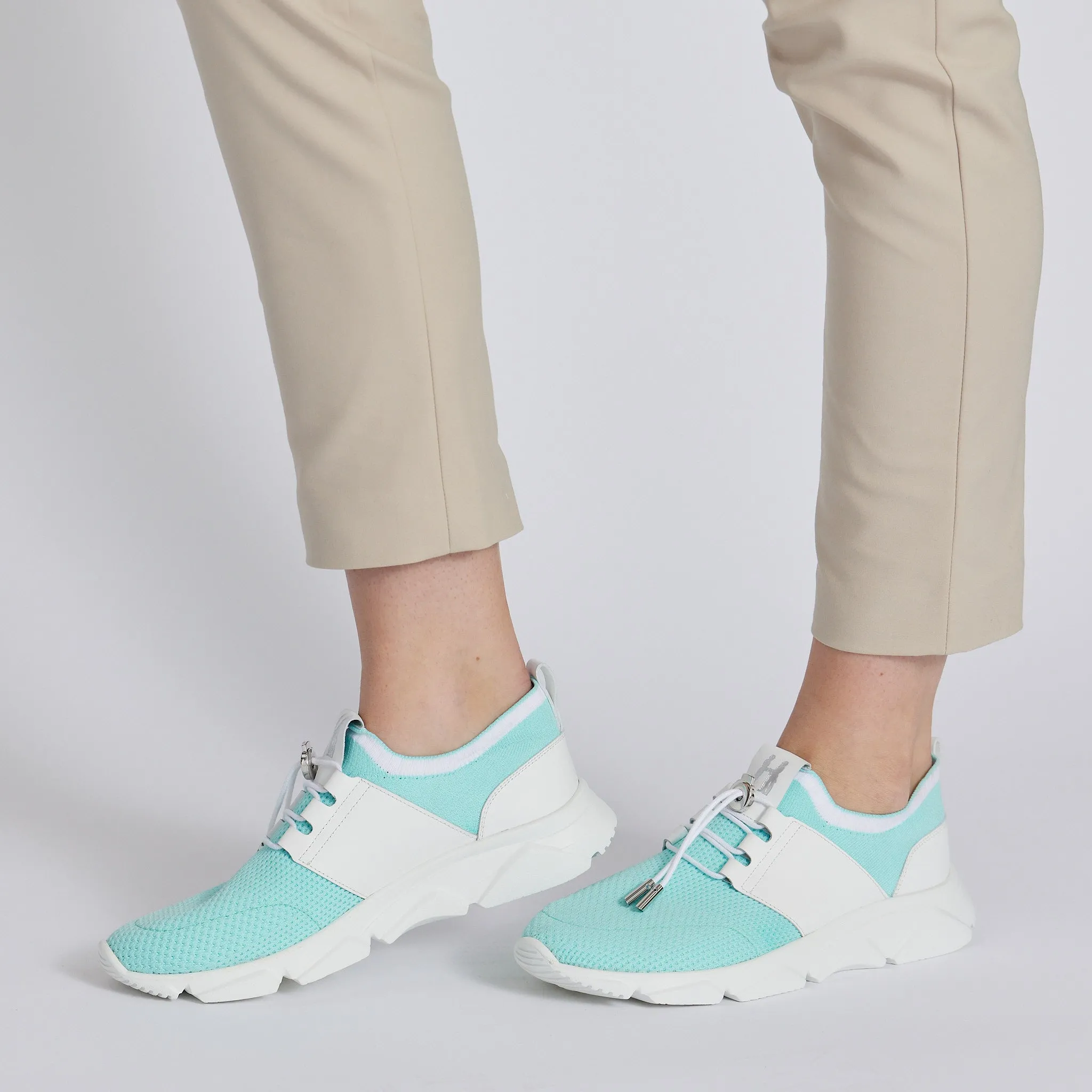 Perla Mesh Sneaker in Aqua