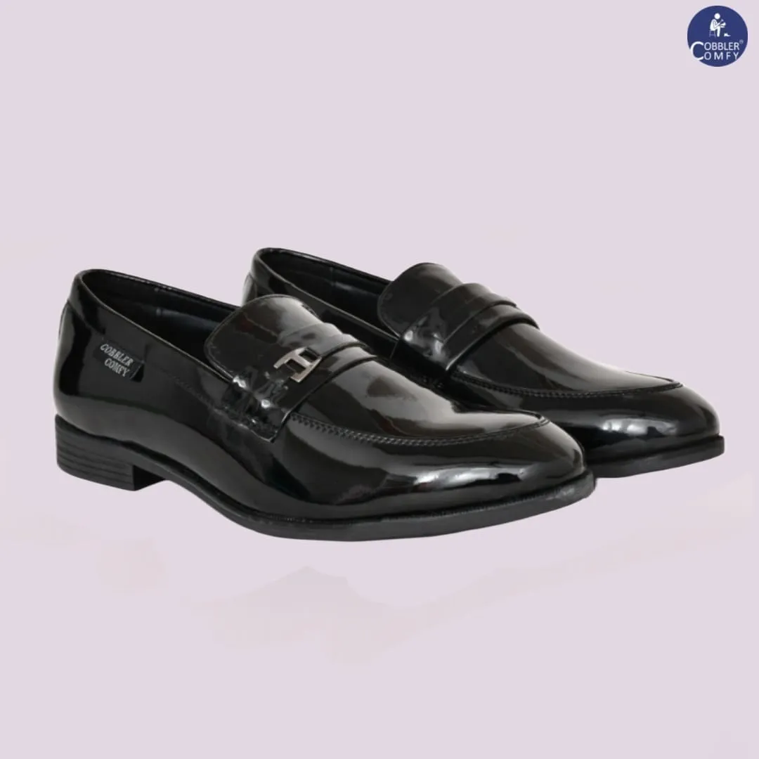 Shiny Slip-on for Men with Metallic Loop Buckle | Black